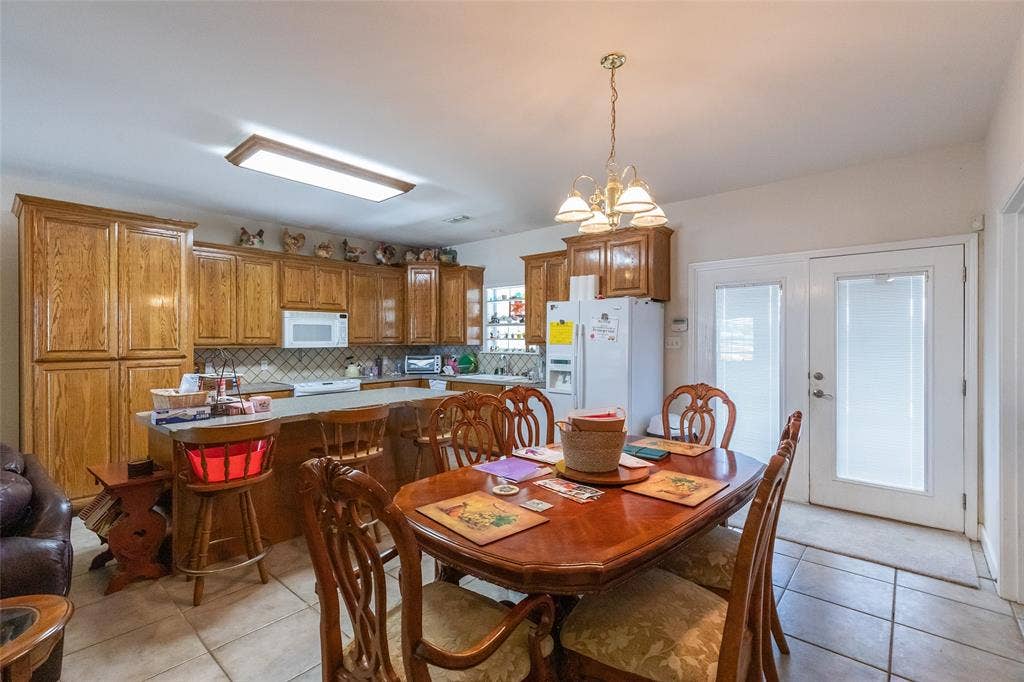 2313 Potosi Road, Abilene, TX 79602 2313 Potosi Road, Abilene, TX 79602
