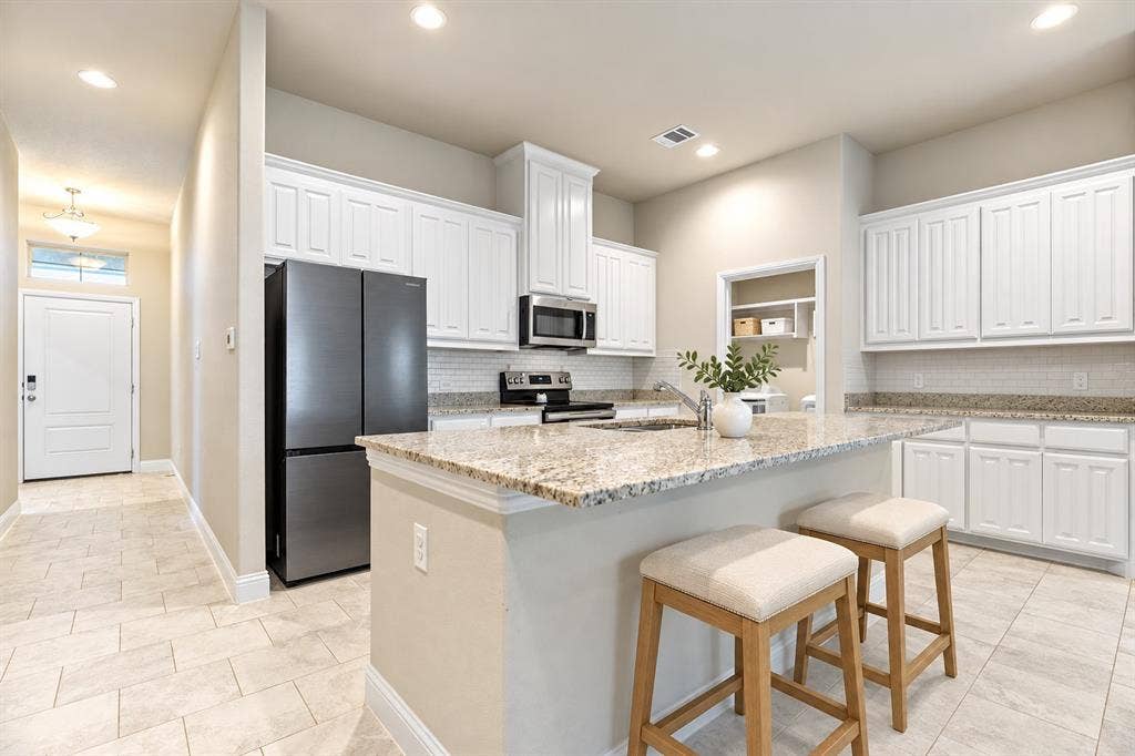 206 Hubbard Street, Hillsboro, TX 76645