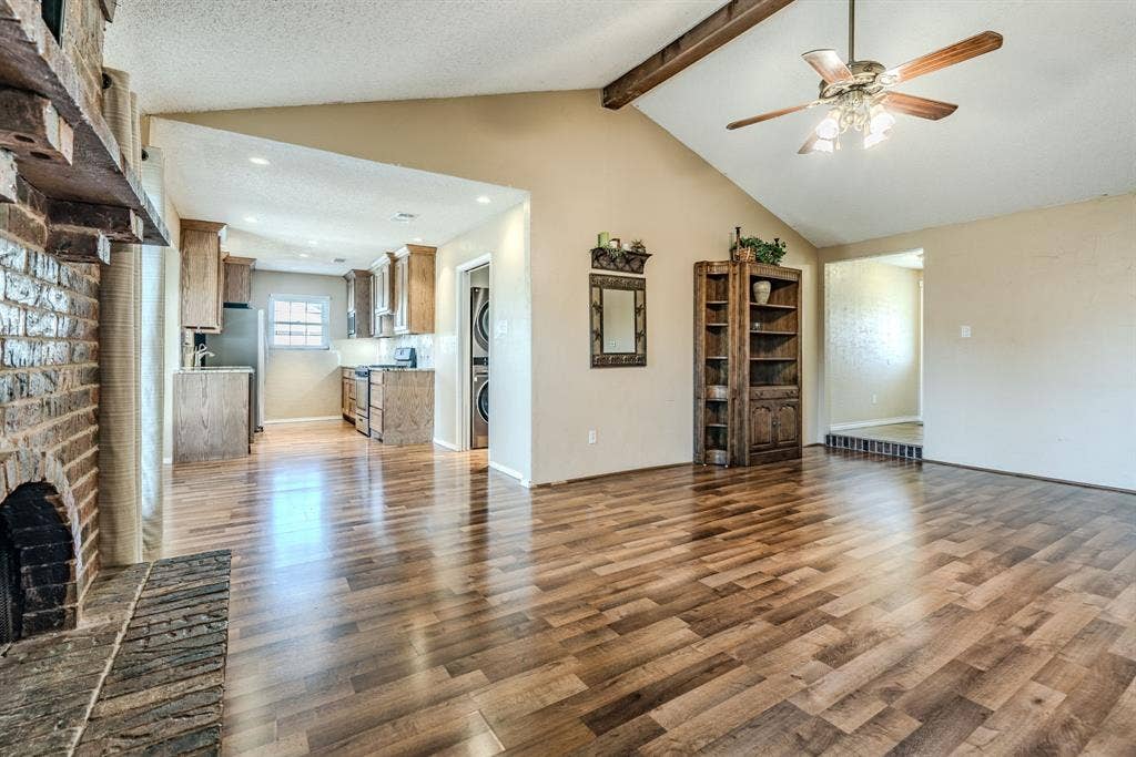 6941 Bennington Drive, Watauga, TX 76148 6941 Bennington Drive, Watauga, TX 76148