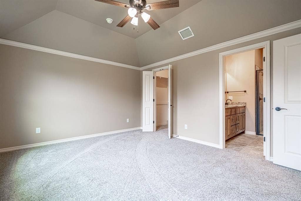2600 Creek Drive, Granbury, TX 76048 2600 Creek Drive, Granbury, TX 76048