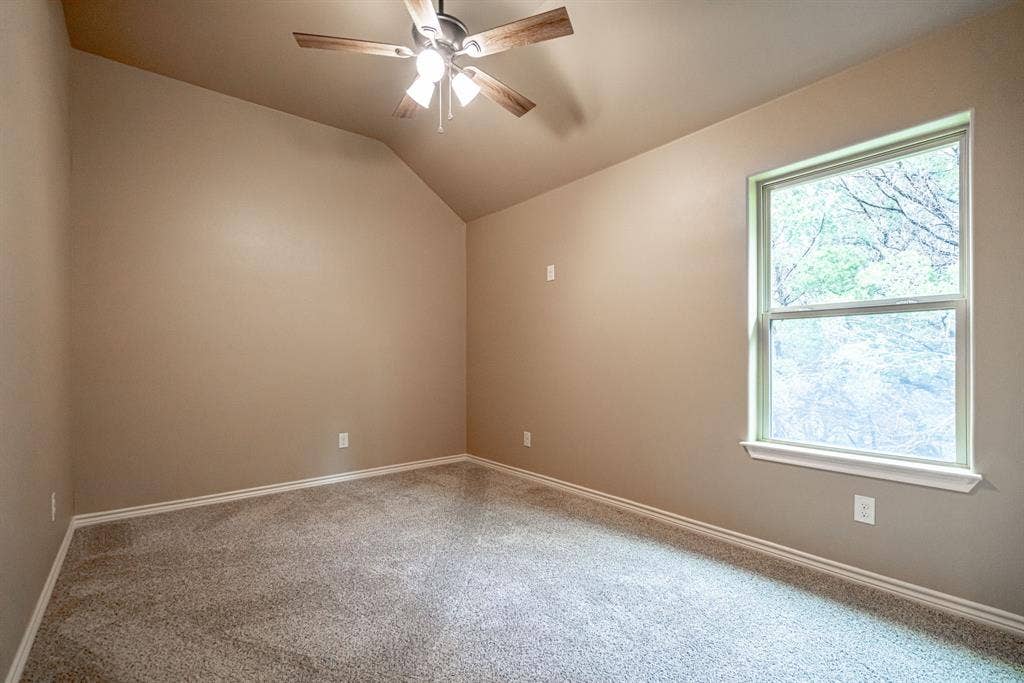 2600 Creek Drive, Granbury, TX 76048 2600 Creek Drive, Granbury, TX 76048