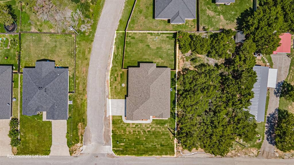 2600 Creek Drive, Granbury, TX 76048 2600 Creek Drive, Granbury, TX 76048