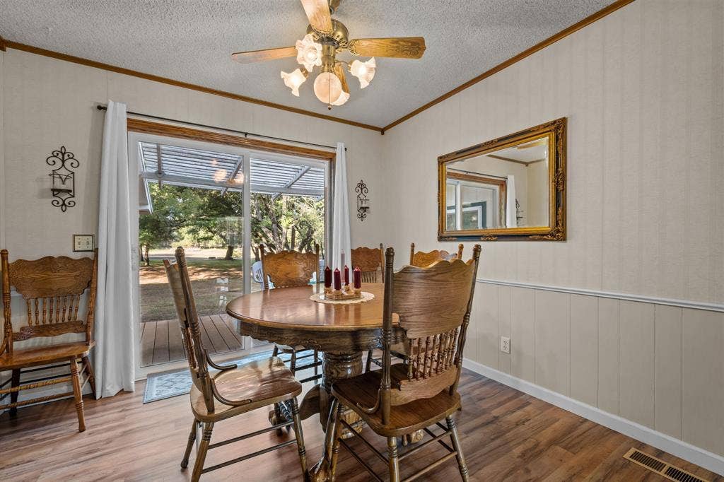 404 Cleveland Road, Granbury, TX 76049 404 Cleveland Road, Granbury, TX 76049