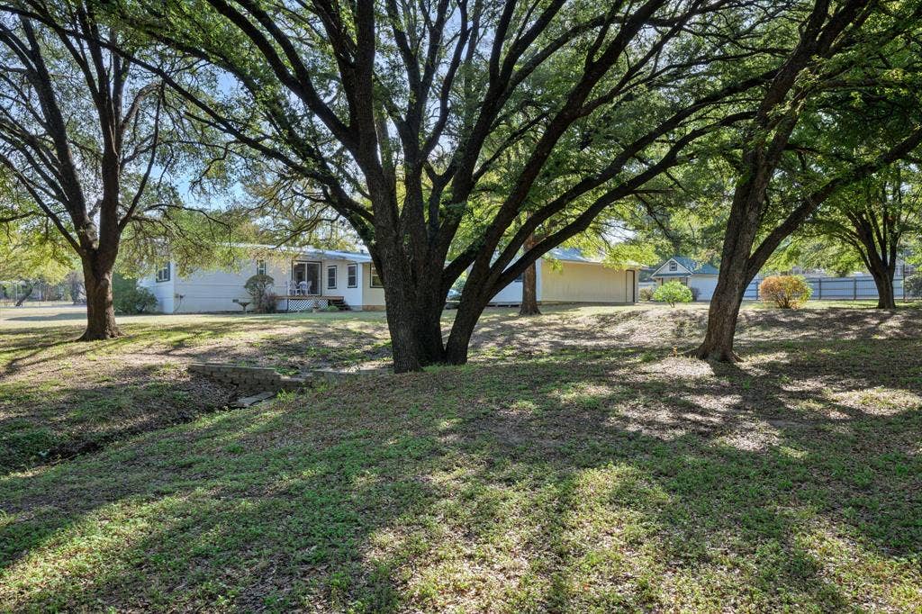 404 Cleveland Road, Granbury, TX 76049 404 Cleveland Road, Granbury, TX 76049