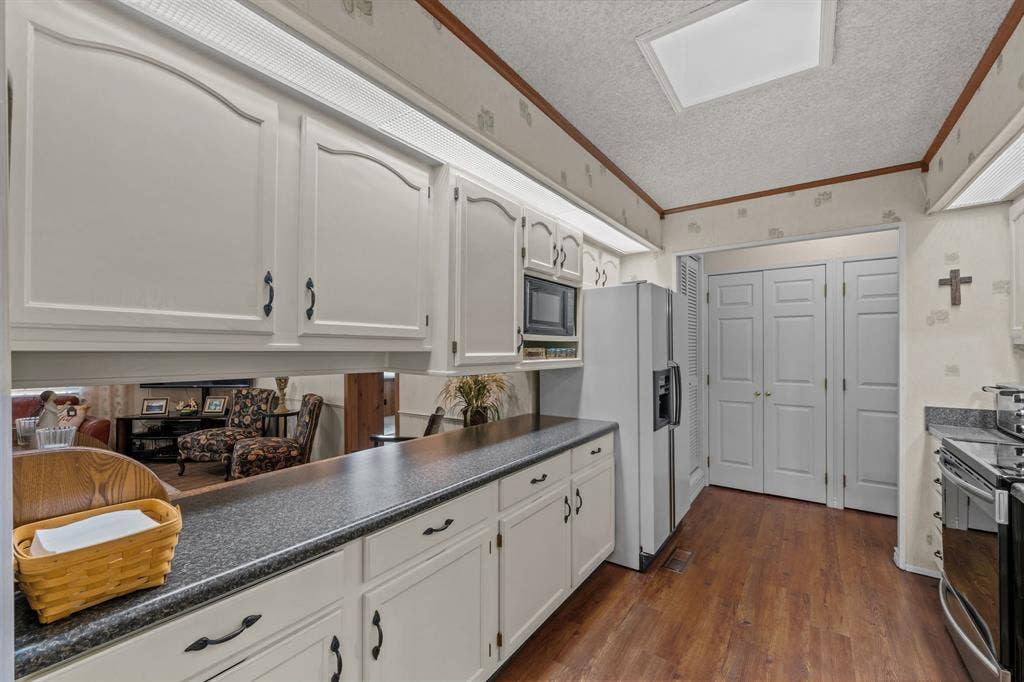404 Cleveland Road, Granbury, TX 76049 404 Cleveland Road, Granbury, TX 76049