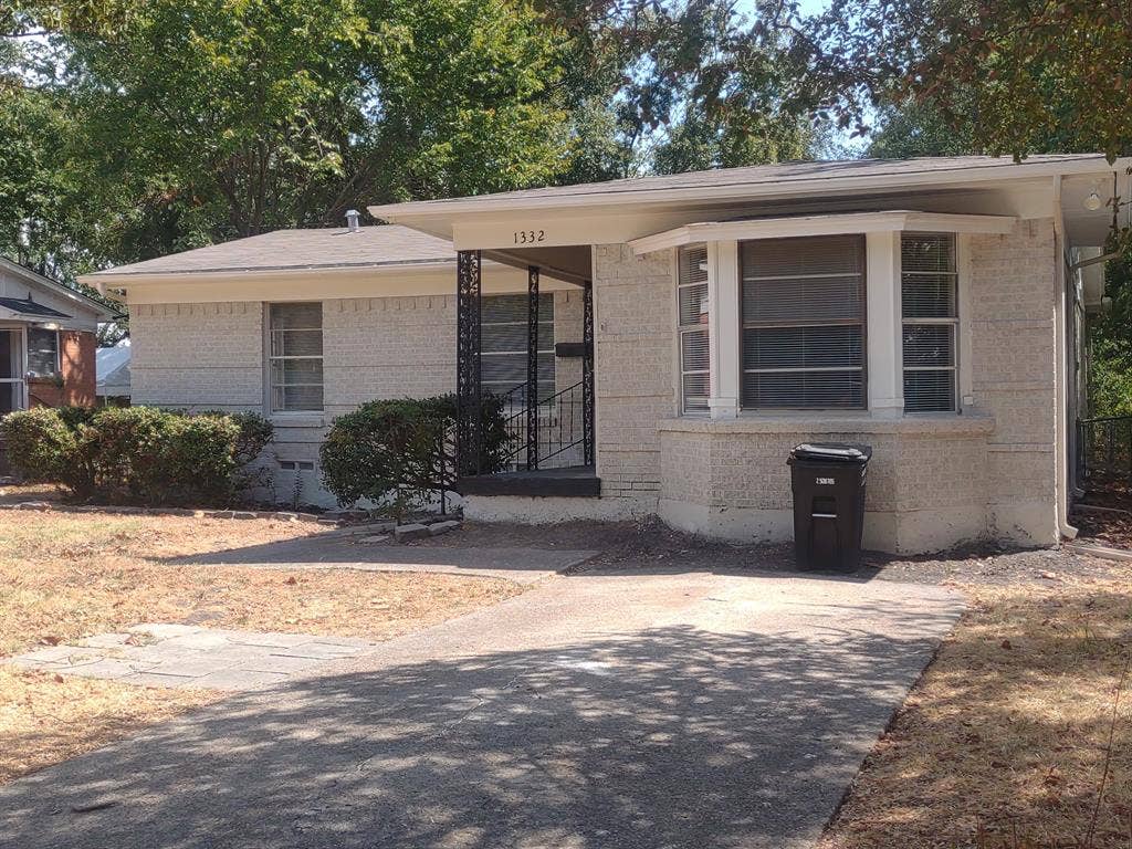 1332 Ridgeview Street, Mesquite, TX 75149 1332 Ridgeview Street, Mesquite, TX 75149