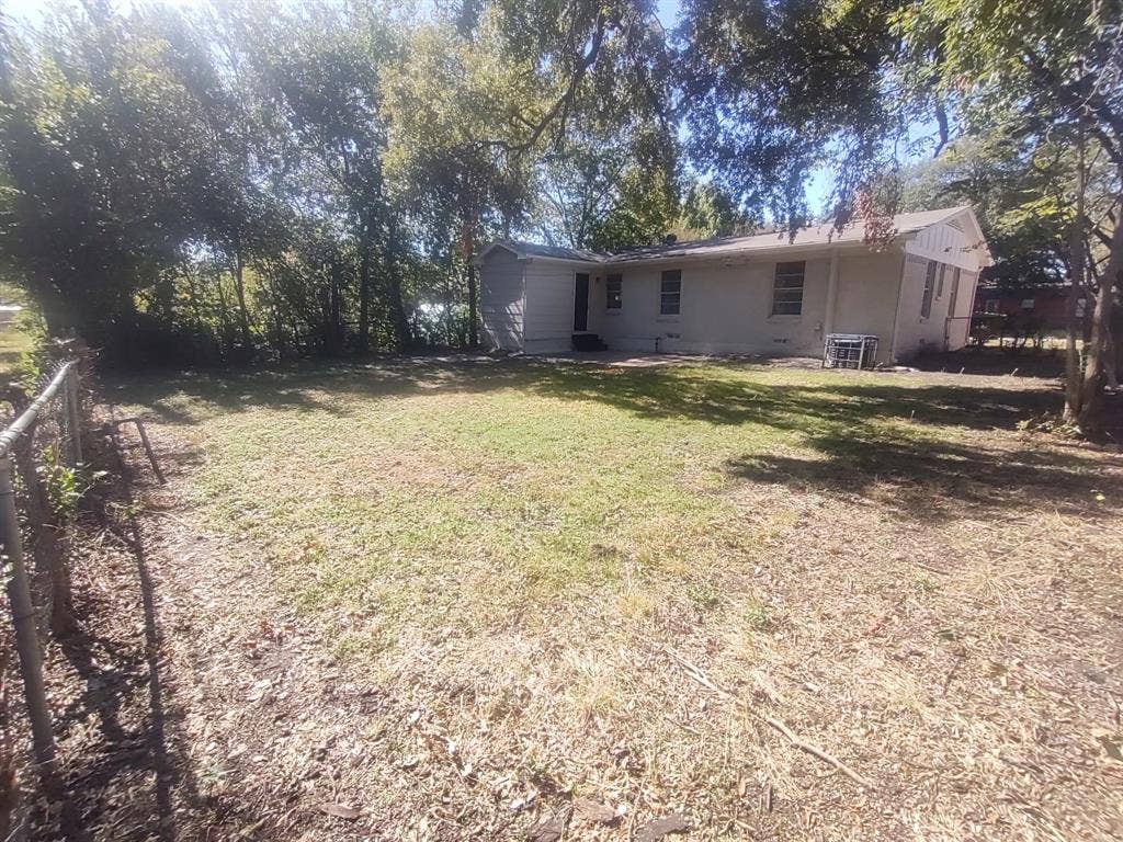 1332 Ridgeview Street, Mesquite, TX 75149 1332 Ridgeview Street, Mesquite, TX 75149
