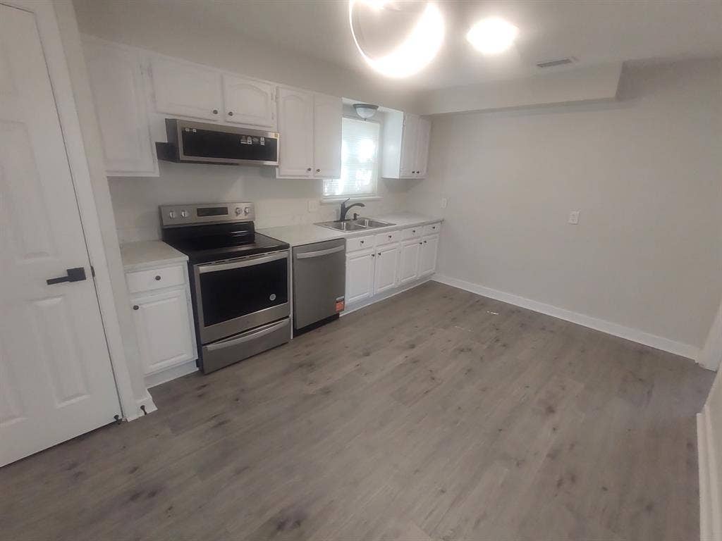 1332 Ridgeview Street, Mesquite, TX 75149 1332 Ridgeview Street, Mesquite, TX 75149