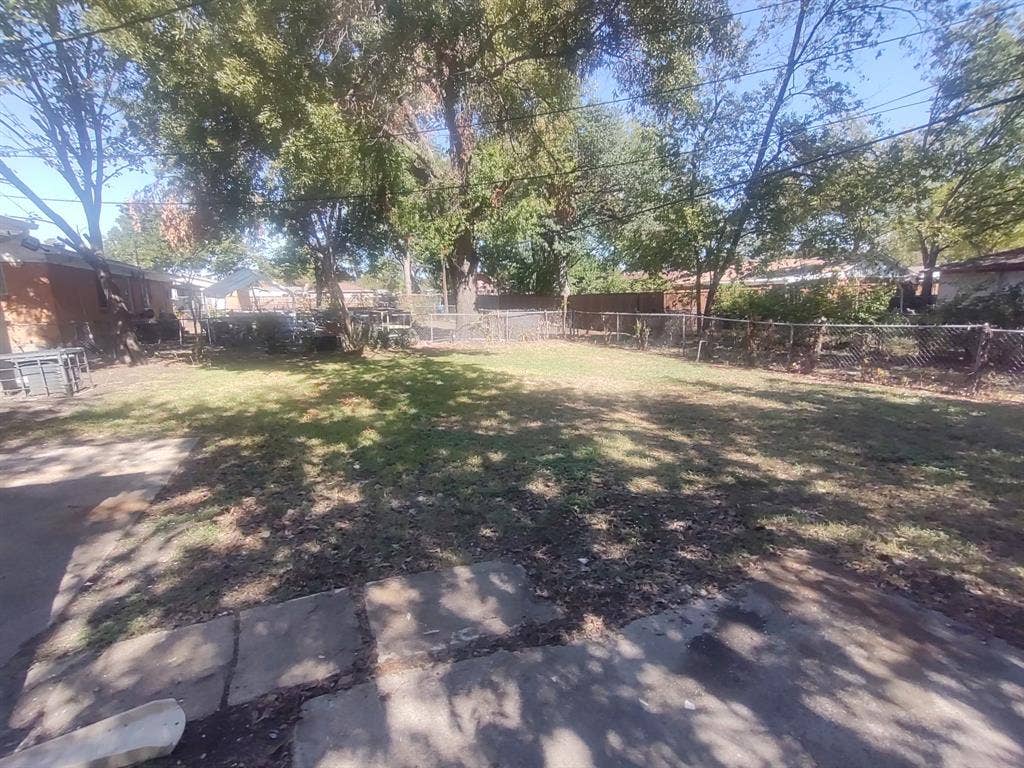 1332 Ridgeview Street, Mesquite, TX 75149 1332 Ridgeview Street, Mesquite, TX 75149