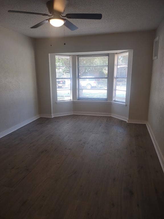 1332 Ridgeview Street, Mesquite, TX 75149 1332 Ridgeview Street, Mesquite, TX 75149