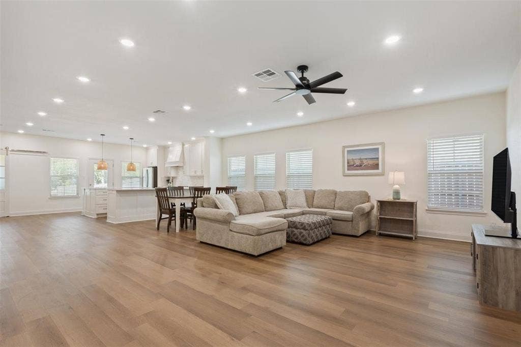 308 N Main Street, McGregor, TX 76657