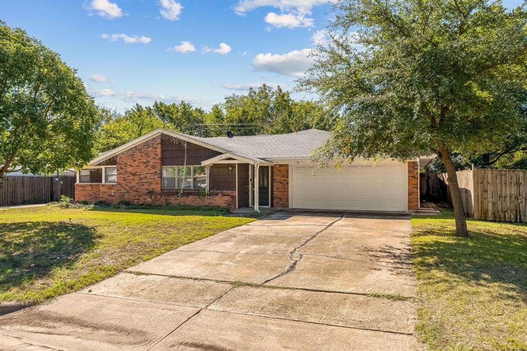 4629 Fawn Drive, Fort Worth, TX 76132 4629 Fawn Drive, Fort Worth, TX 76132