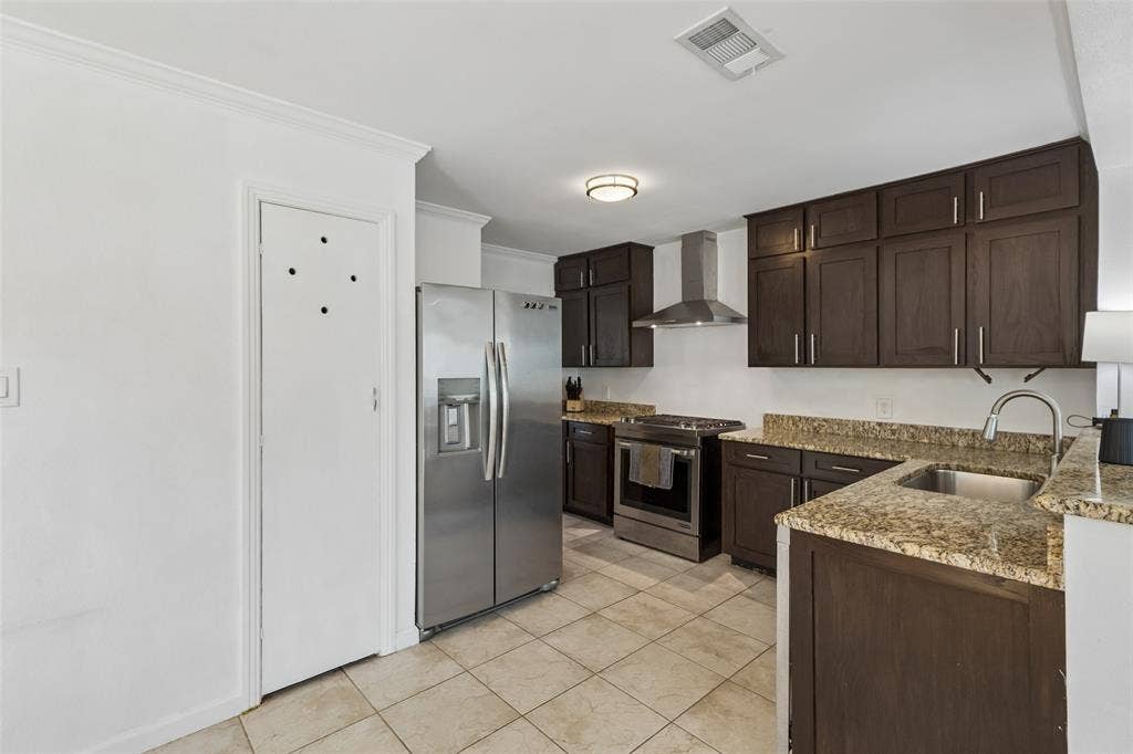 714 NW 6th Street, Grand Prairie, TX 75050 714 NW 6th Street, Grand Prairie, TX 75050