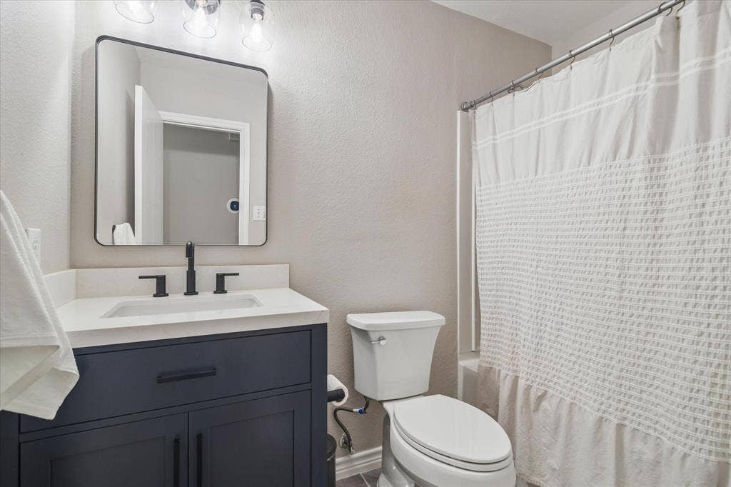 10263 Summit Run Drive, Frisco, TX 75035 10263 Summit Run Drive, Frisco, TX 75035