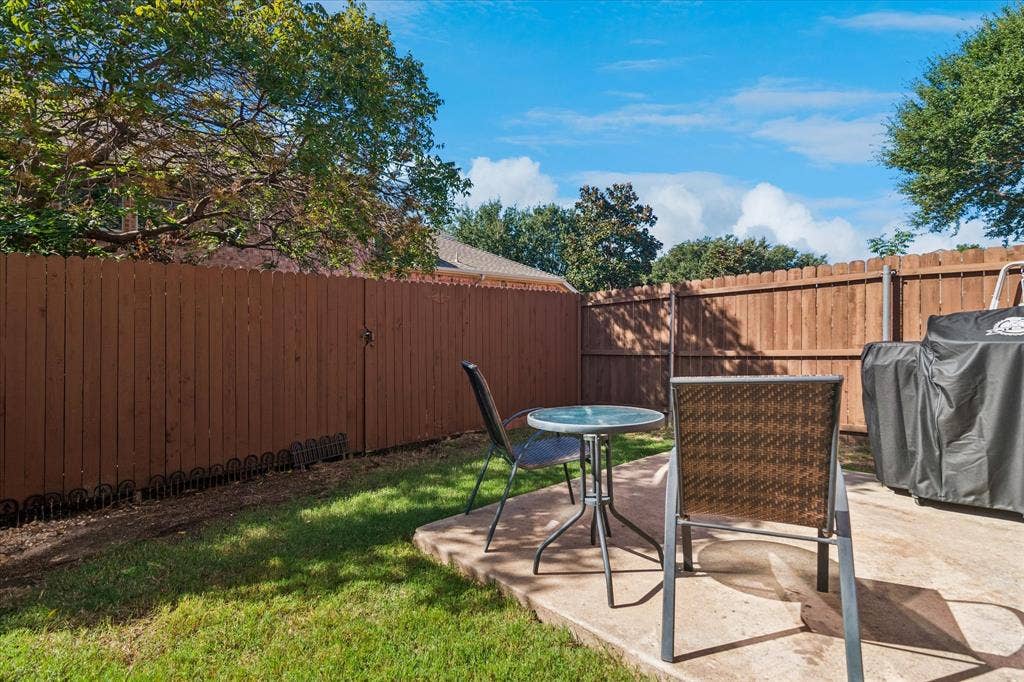 10263 Summit Run Drive, Frisco, TX 75035 10263 Summit Run Drive, Frisco, TX 75035