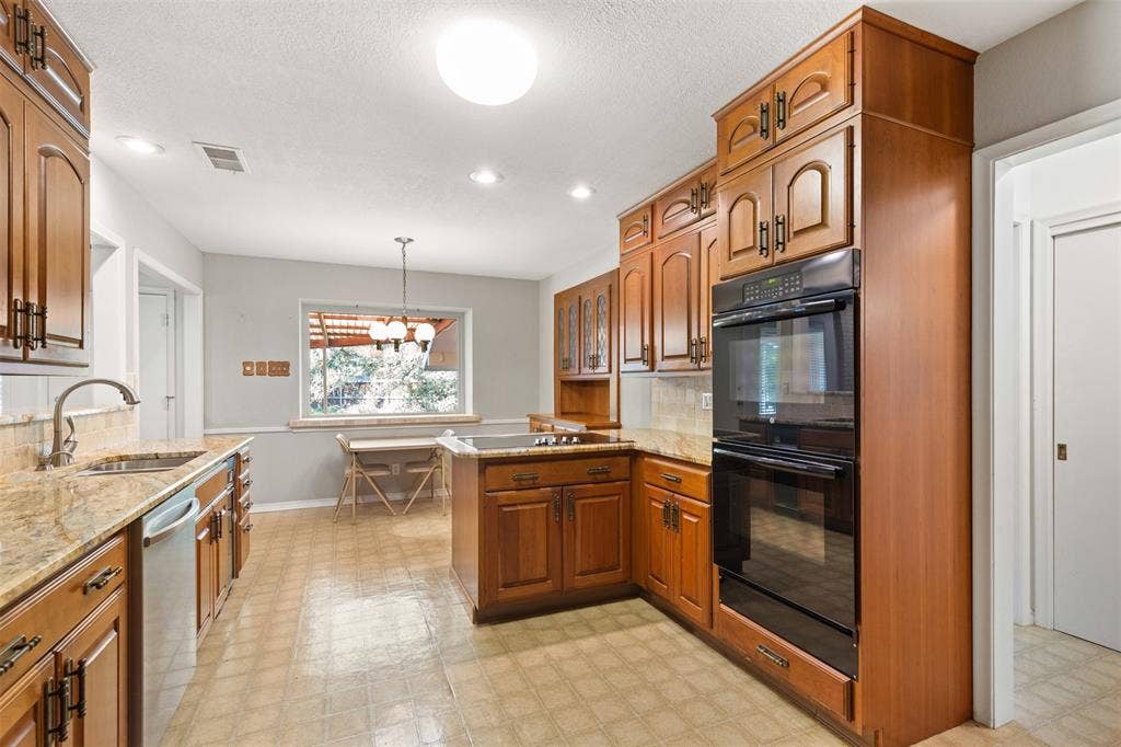 7010 S Janmar Drive, Dallas, TX 75230 7010 S Janmar Drive, Dallas, TX 75230