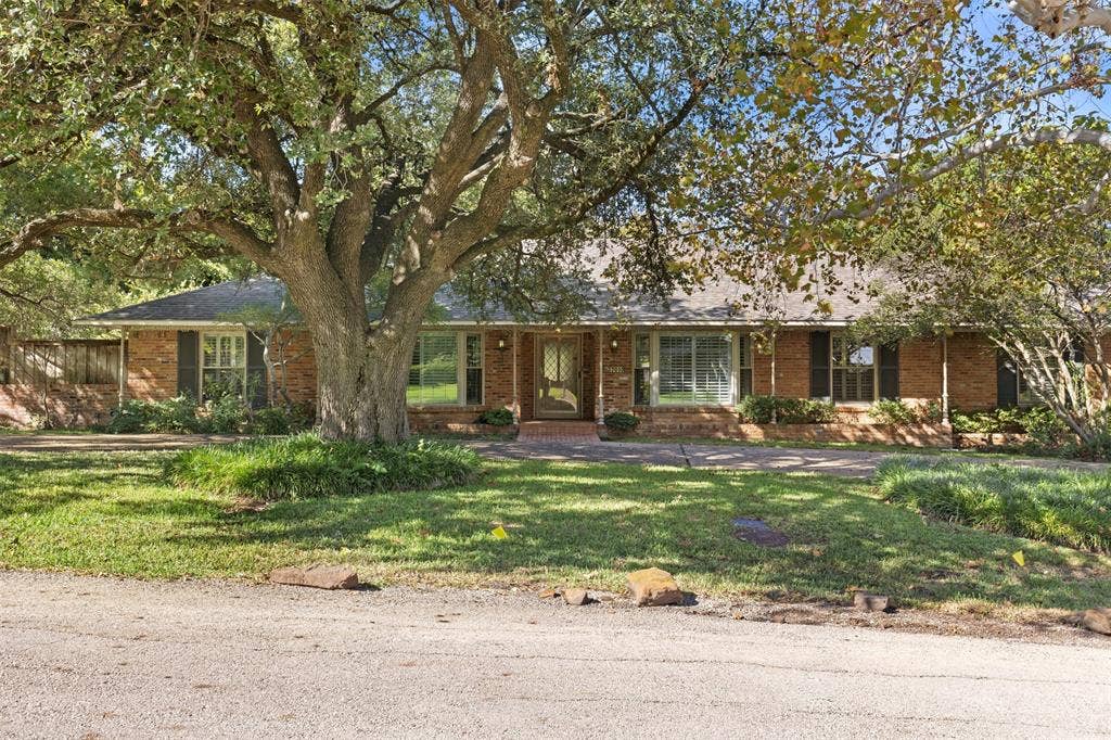 7010 S Janmar Drive, Dallas, TX 75230 7010 S Janmar Drive, Dallas, TX 75230