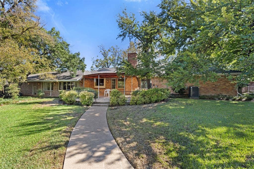 7010 S Janmar Drive, Dallas, TX 75230 7010 S Janmar Drive, Dallas, TX 75230