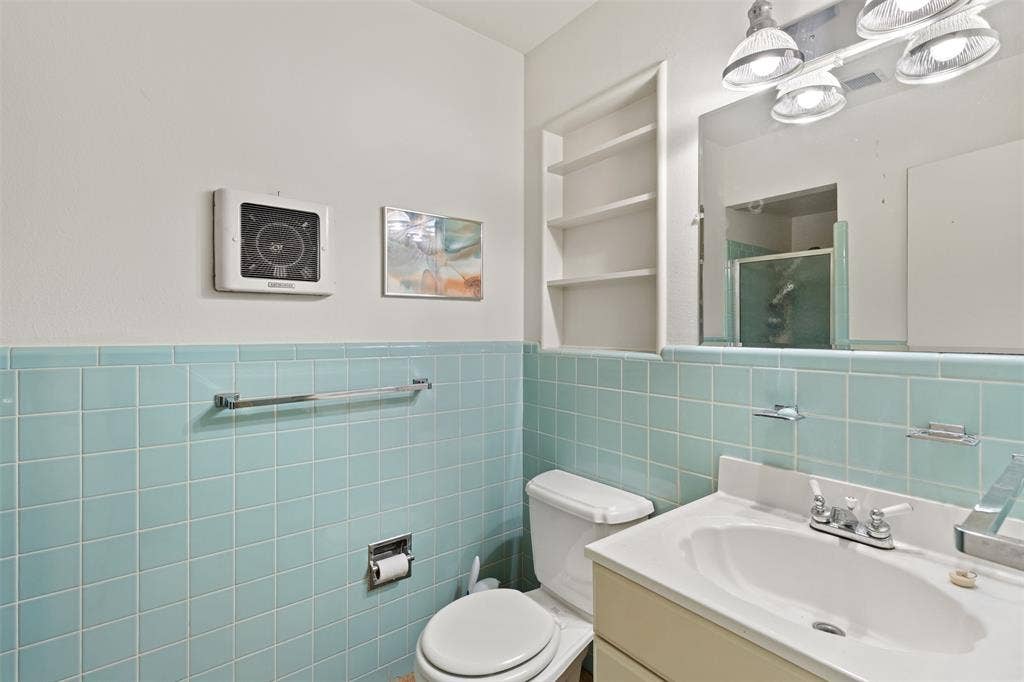 7010 S Janmar Drive, Dallas, TX 75230 7010 S Janmar Drive, Dallas, TX 75230