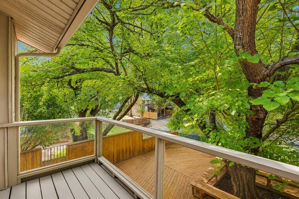 1806 Lakecrest Court, Carrollton, TX 75006 1806 Lakecrest Court, Carrollton, TX 75006