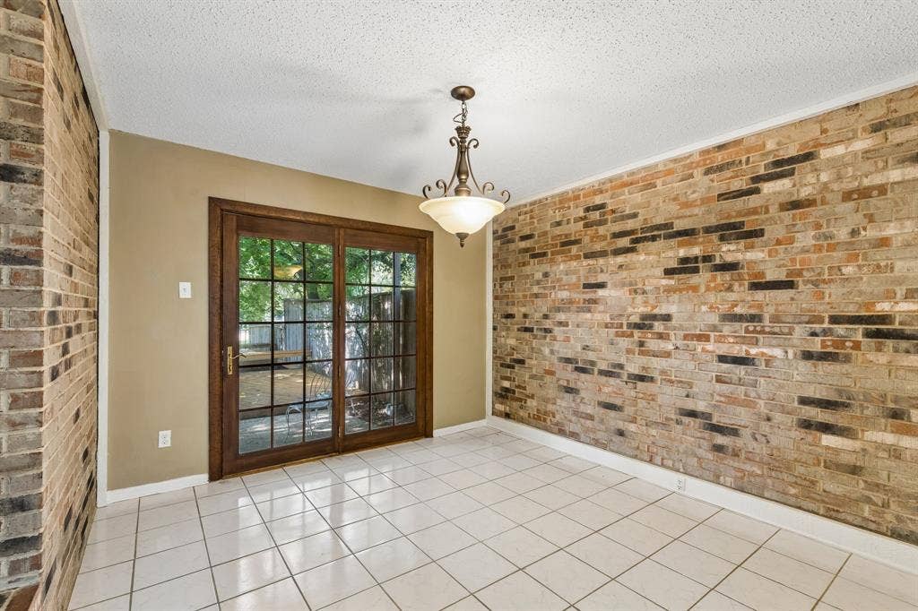 1806 Lakecrest Court, Carrollton, TX 75006 1806 Lakecrest Court, Carrollton, TX 75006
