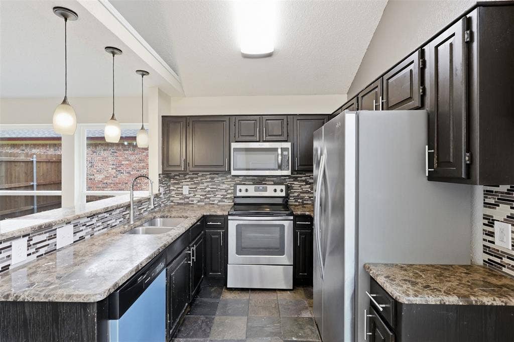 2508 Countryside Lane, Fort Worth, TX 76133