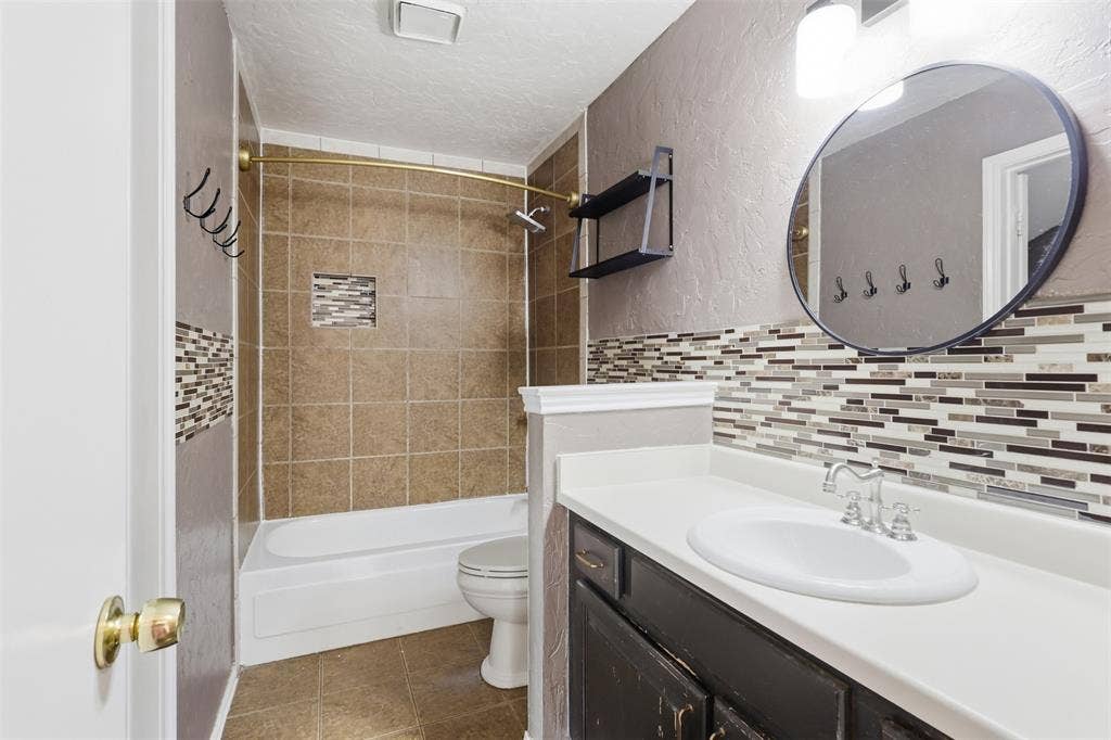 2508 Countryside Lane, Fort Worth, TX 76133