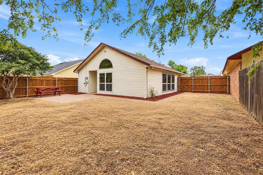 2508 Countryside Lane, Fort Worth, TX 76133