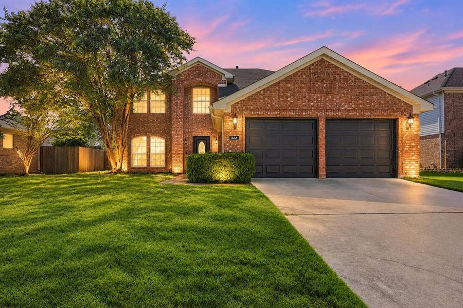 Property photo for 322 Ashley Oak Lane, Lake Dallas, TX