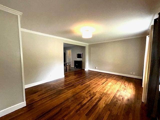 1103 L Avenue, Plano, TX 75074 1103 L Avenue, Plano, TX 75074