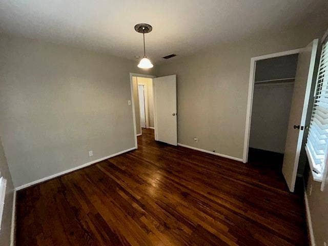 1103 L Avenue, Plano, TX 75074 1103 L Avenue, Plano, TX 75074