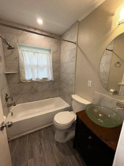 1103 L Avenue, Plano, TX 75074 1103 L Avenue, Plano, TX 75074