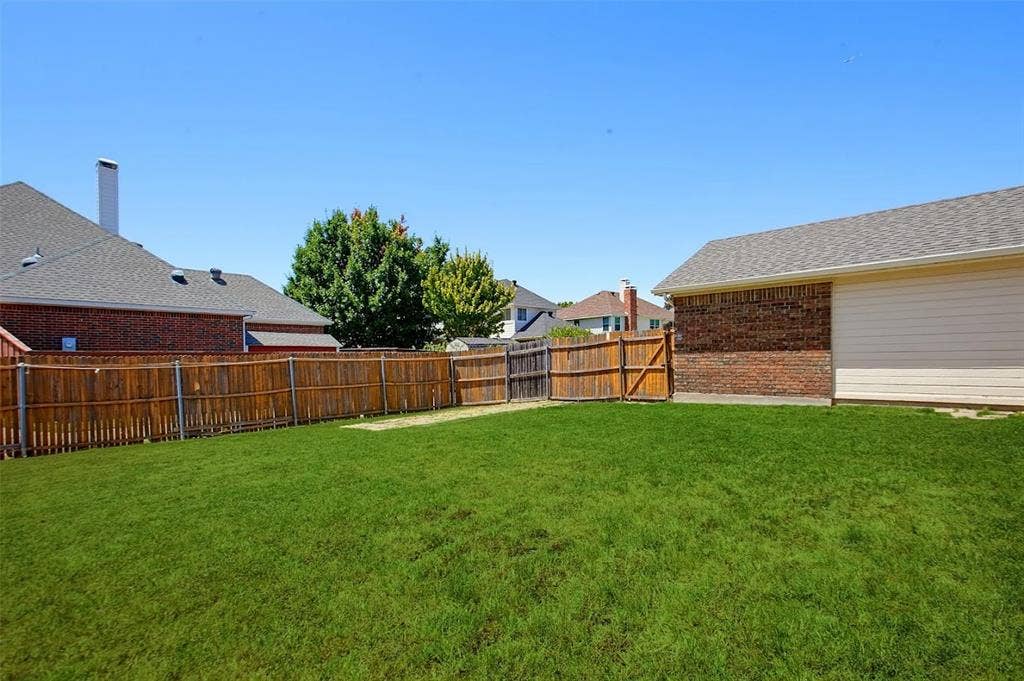 6709 Osage Trail, Plano, TX 75023 6709 Osage Trail, Plano, TX 75023