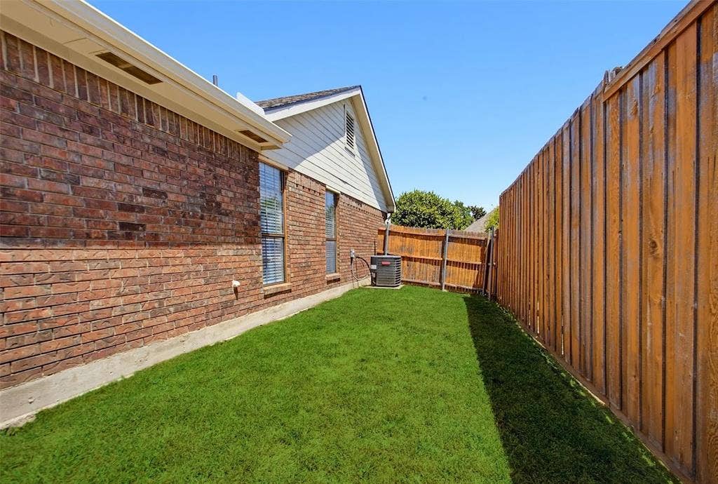 6709 Osage Trail, Plano, TX 75023 6709 Osage Trail, Plano, TX 75023