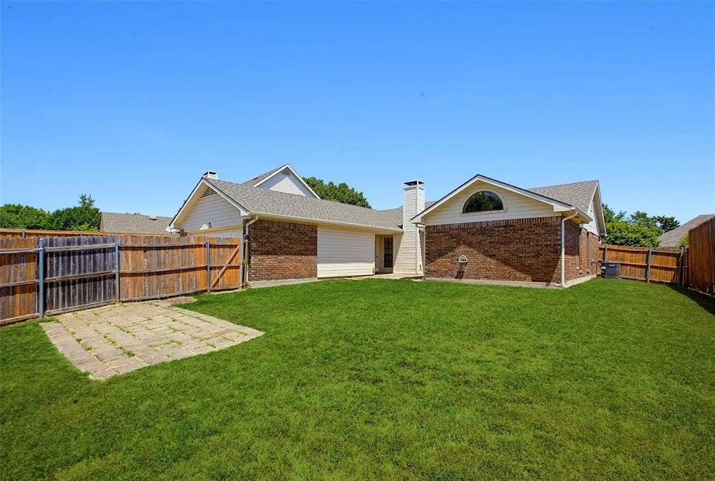 6709 Osage Trail, Plano, TX 75023 6709 Osage Trail, Plano, TX 75023