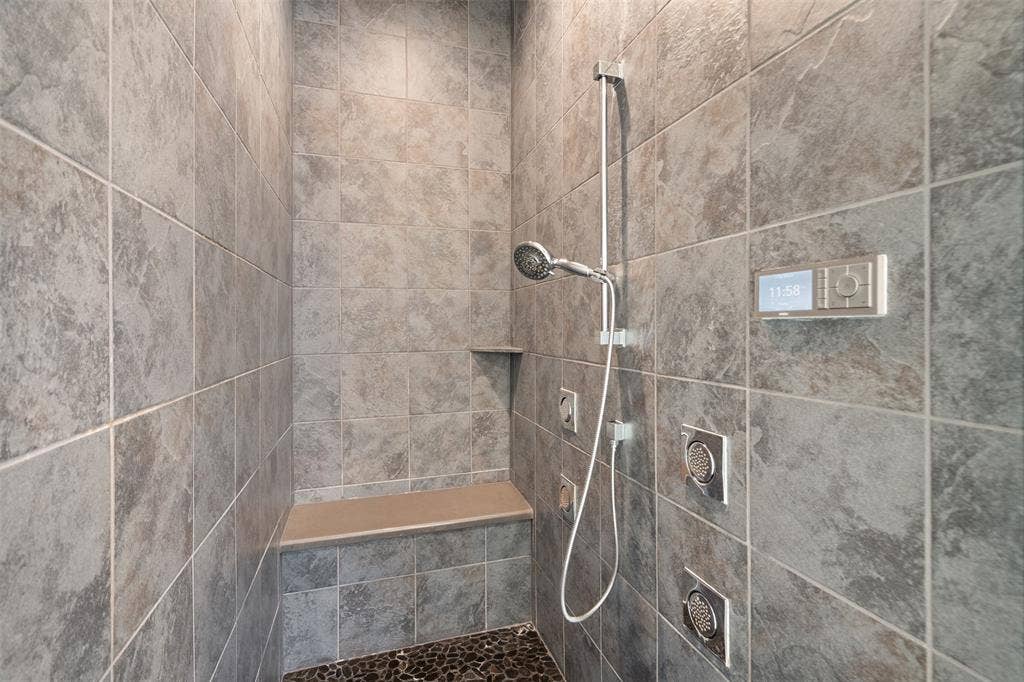 8091 Sunflower Lane, Dallas, TX 75252 8091 Sunflower Lane, Dallas, TX 75252