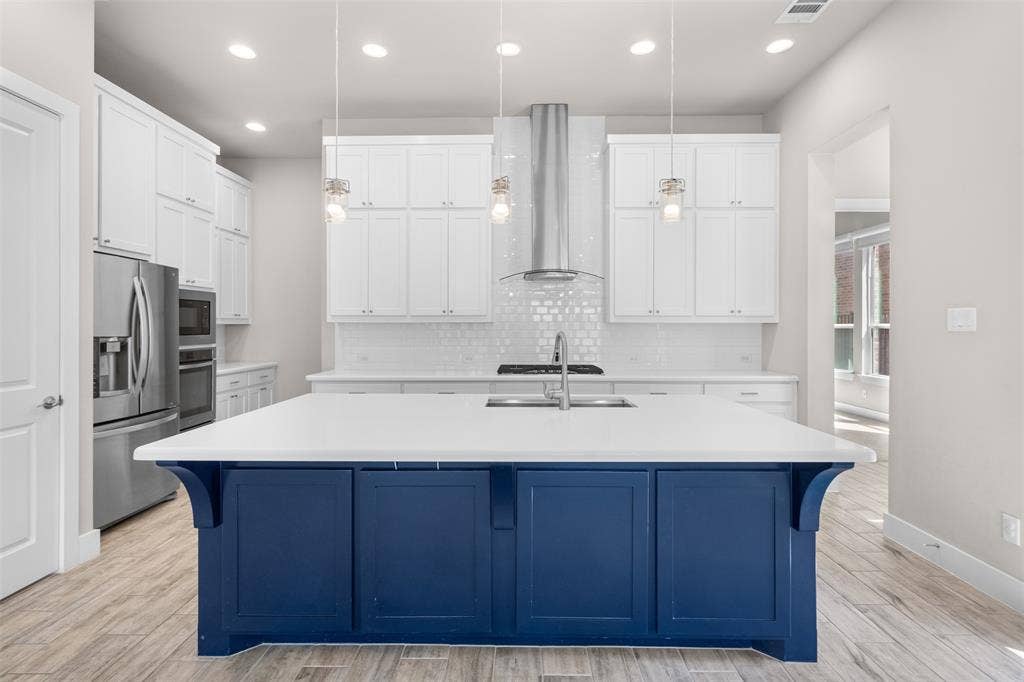8091 Sunflower Lane, Dallas, TX 75252 8091 Sunflower Lane, Dallas, TX 75252
