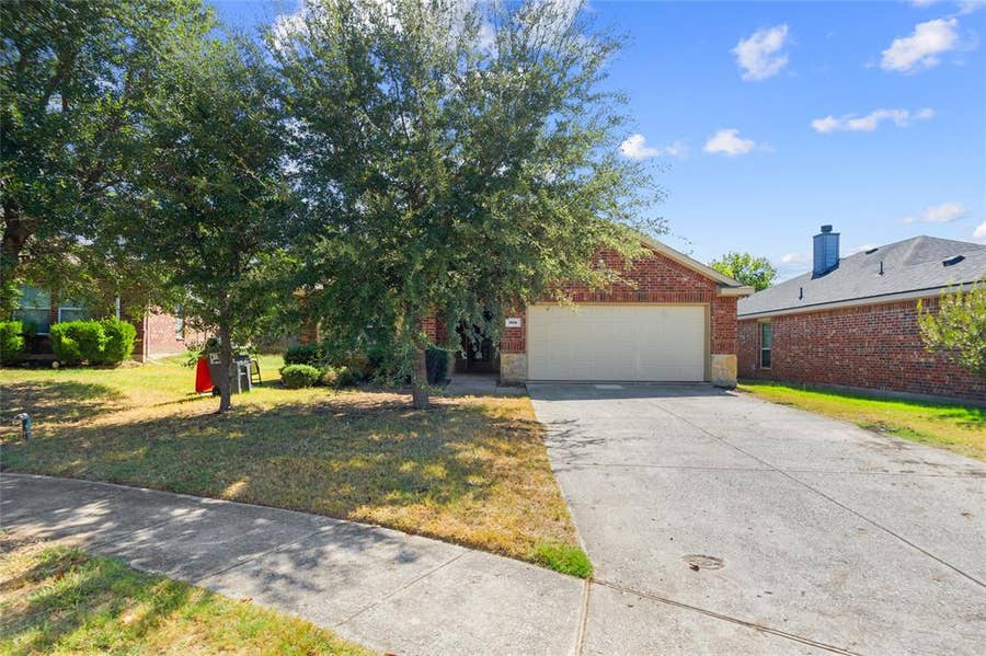 Property photo for 805 Hazels Way, Anna, TX