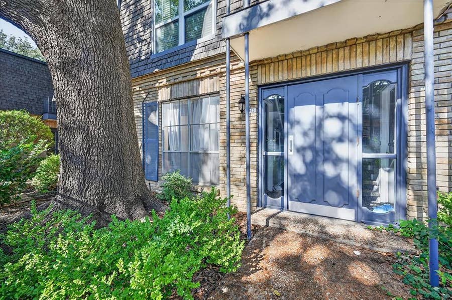Property photo for 5043 Les Chateaux Drive, #214, Dallas, TX