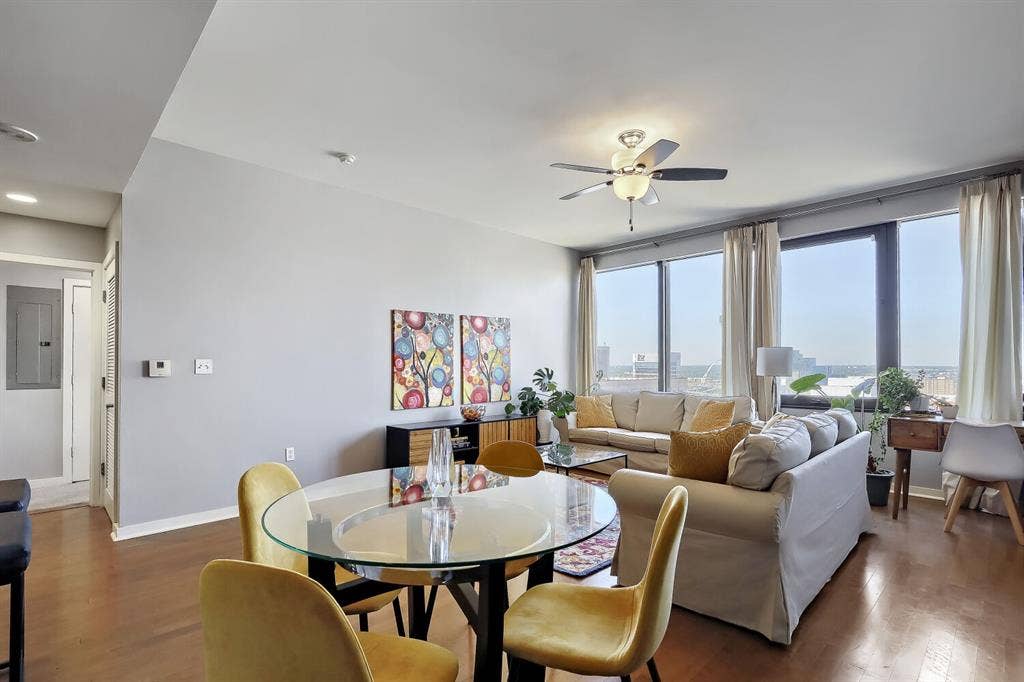 1200 Main Street, #1904, Dallas, TX 75202 1200 Main Street, #1904, Dallas, TX 75202