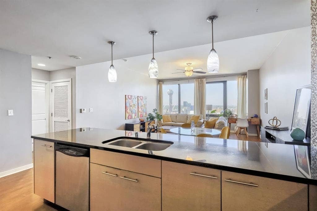 1200 Main Street, #1904, Dallas, TX 75202 1200 Main Street, #1904, Dallas, TX 75202