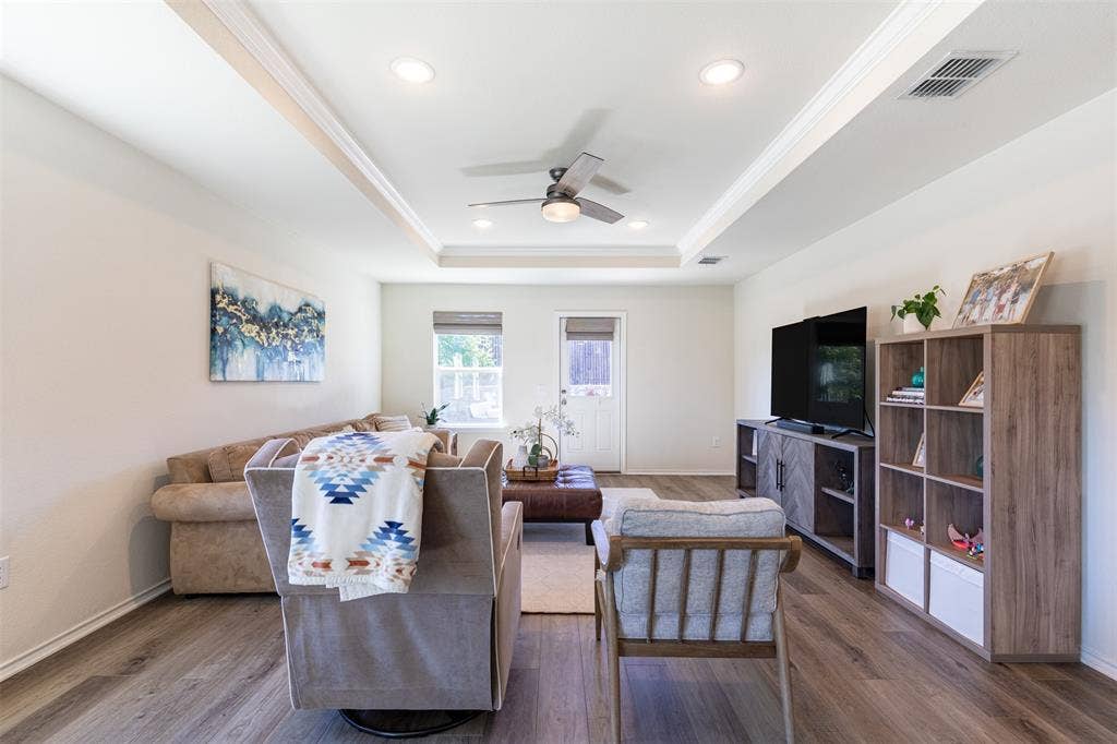 1340 Vernon Drive, Aubrey, TX 76227 1340 Vernon Drive, Aubrey, TX 76227