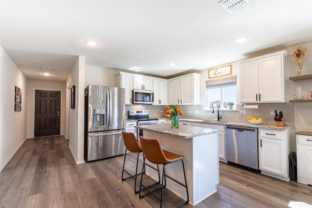 1340 Vernon Drive, Aubrey, TX 76227 1340 Vernon Drive, Aubrey, TX 76227