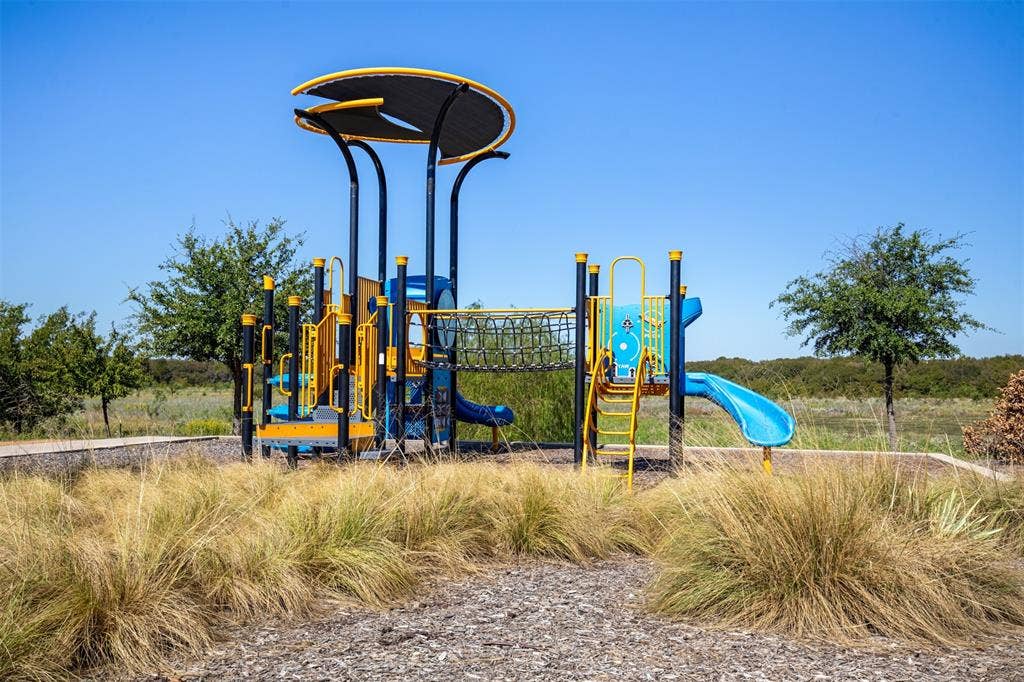 1340 Vernon Drive, Aubrey, TX 76227 1340 Vernon Drive, Aubrey, TX 76227