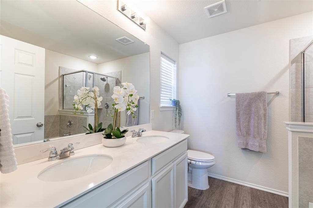 1340 Vernon Drive, Aubrey, TX 76227 1340 Vernon Drive, Aubrey, TX 76227