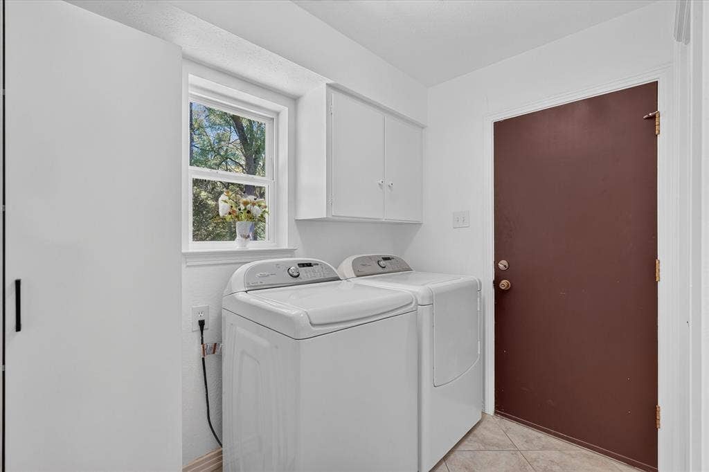 9584 Ash Creek Drive, Dallas, TX 75228 9584 Ash Creek Drive, Dallas, TX 75228