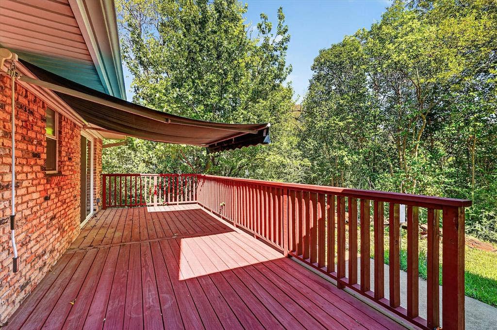 9584 Ash Creek Drive, Dallas, TX 75228 9584 Ash Creek Drive, Dallas, TX 75228