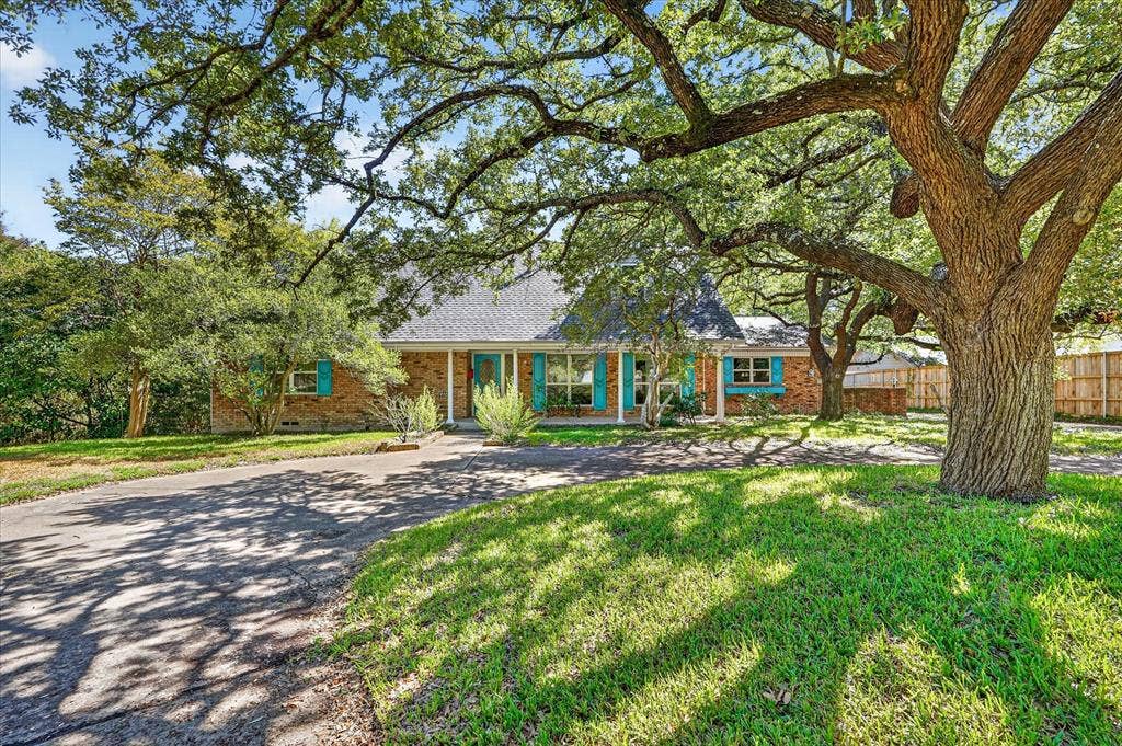 9584 Ash Creek Drive, Dallas, TX 75228 9584 Ash Creek Drive, Dallas, TX 75228