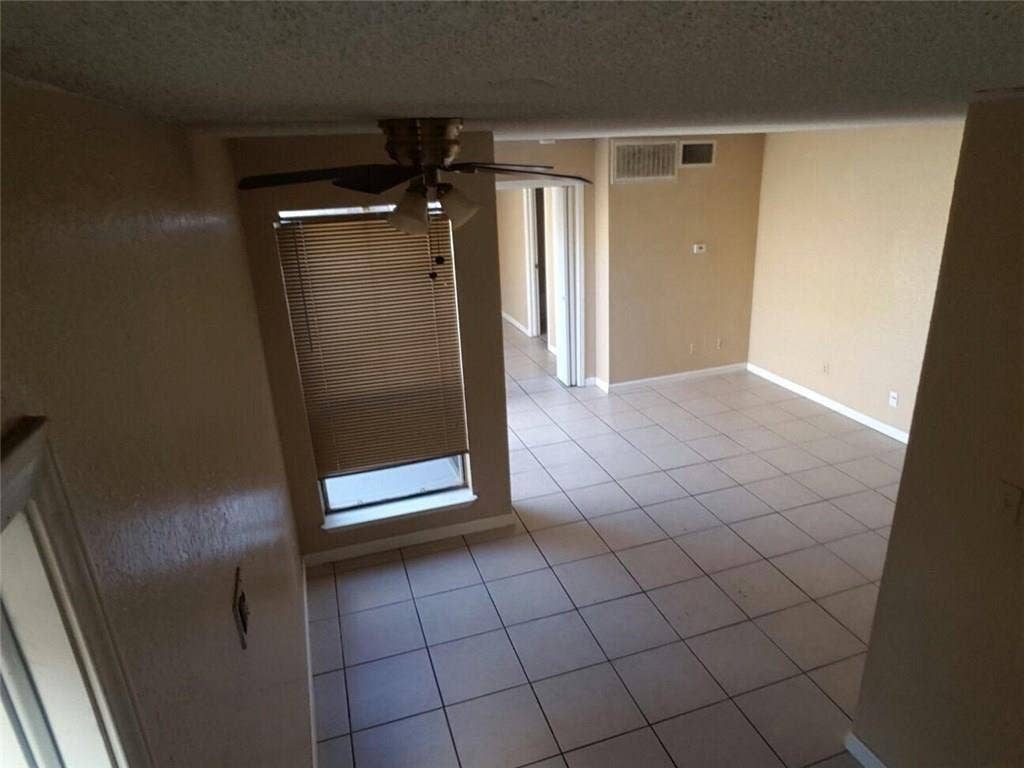 9811 Walnut Street, #304, Dallas, TX 75243 9811 Walnut Street, #304, Dallas, TX 75243