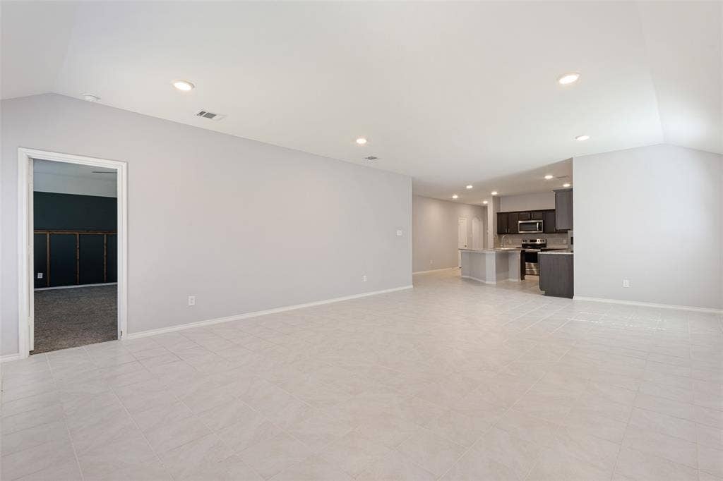 1113 Meadow Side Drive, Princeton, TX 75407 1113 Meadow Side Drive, Princeton, TX 75407